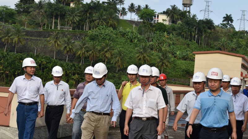 海南省应急管理厅副厅长古远新一行莅临牛路岭分公司调研指导防汛准备、应急管理工作