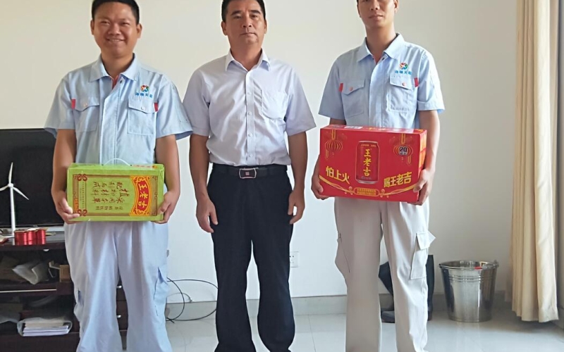 深入基层，情系一线送清凉&mdash;&mdash;天能电力公司开展送清凉活动