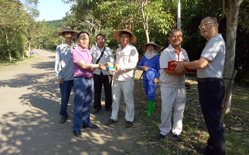 炎炎烈日送清凉 丝丝凉意现关怀&mdash;&mdash;牛路岭分公司工会开展&ldquo;送清凉&rdquo;活动